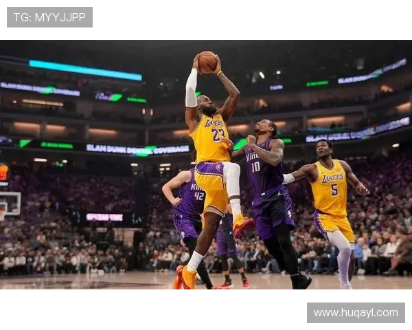 湖人不敌雷霆詹姆斯空砍杰伦威